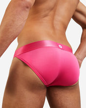 Load image into Gallery viewer, Spartacus Brief - Pink

